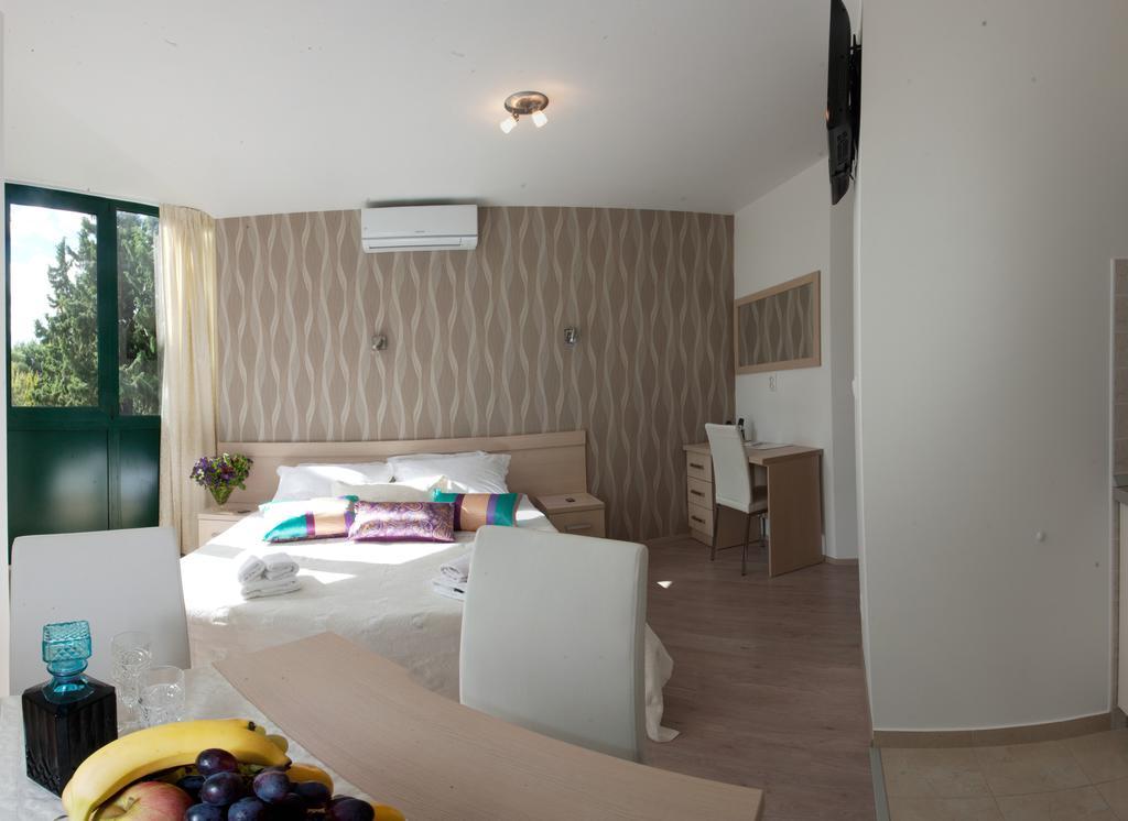 Cro Jet Set Apartments Split Exterior foto