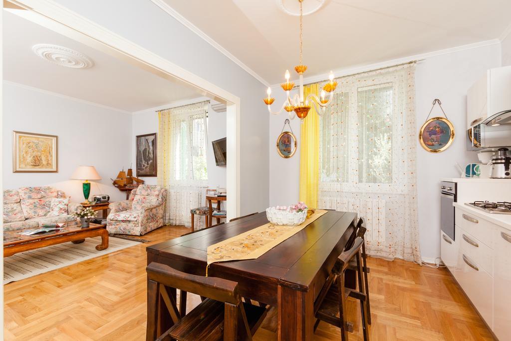 Cro Jet Set Apartments Split Exterior foto