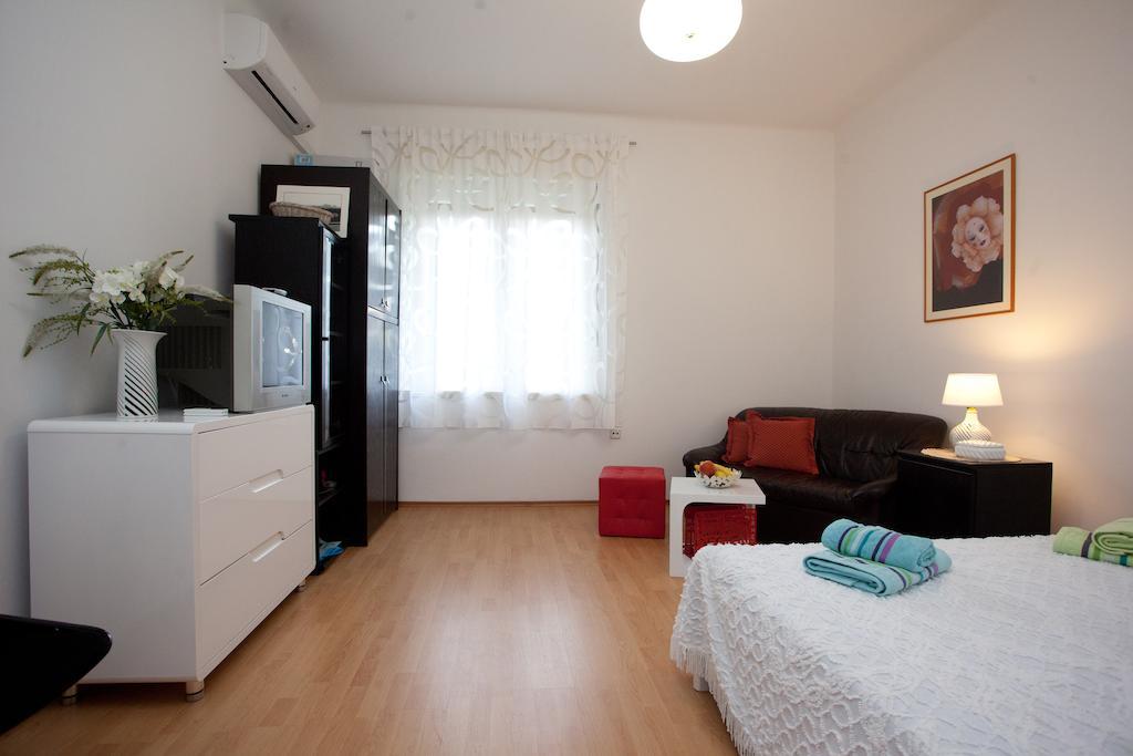 Cro Jet Set Apartments Split Cameră foto